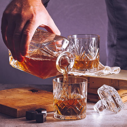 Classic Whisky Decanter, Glasses & Whisky Stones Box Set