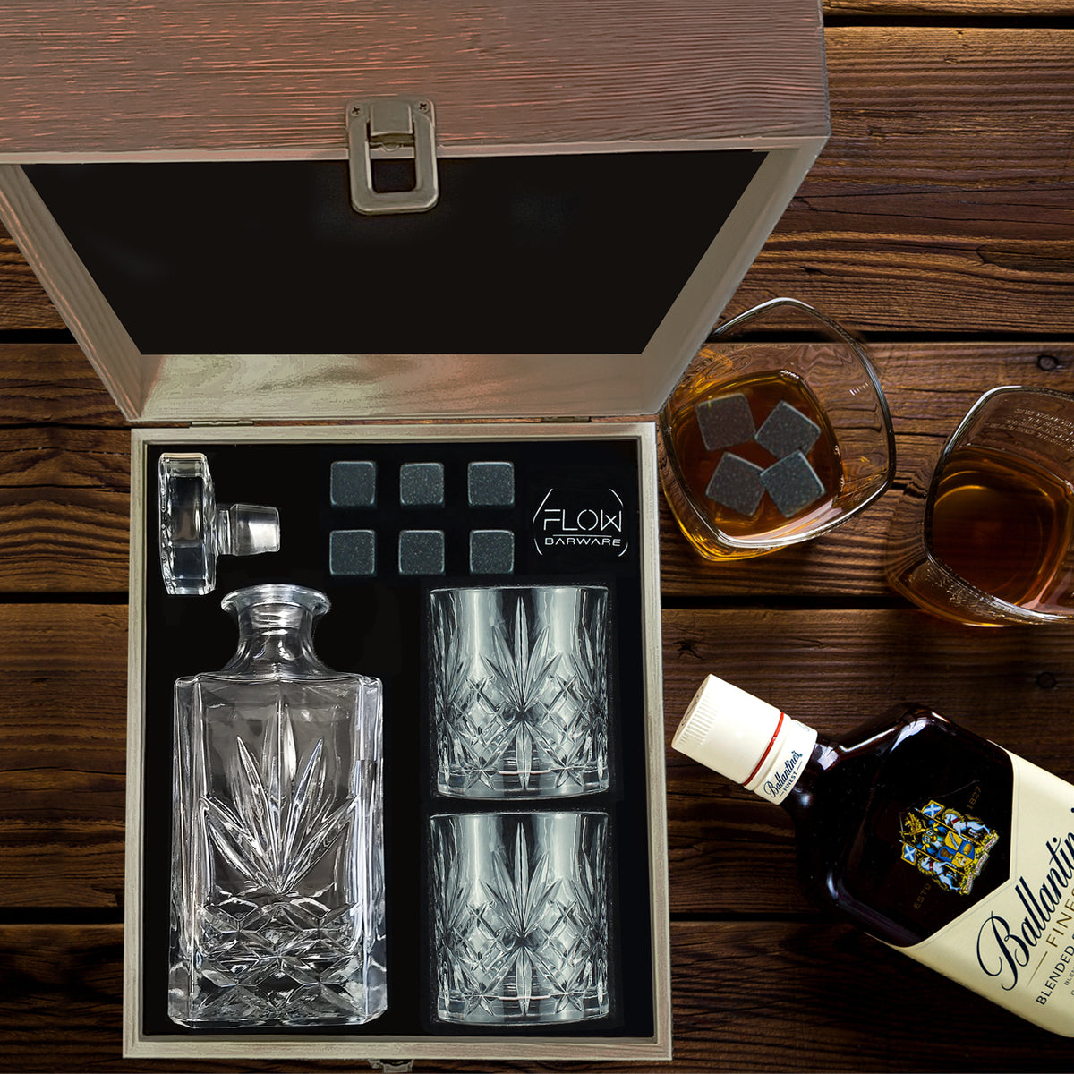 Whisky R Classic Whisky Decanter, Glasses & Whisky Stones Box Set - FLOW Barware®